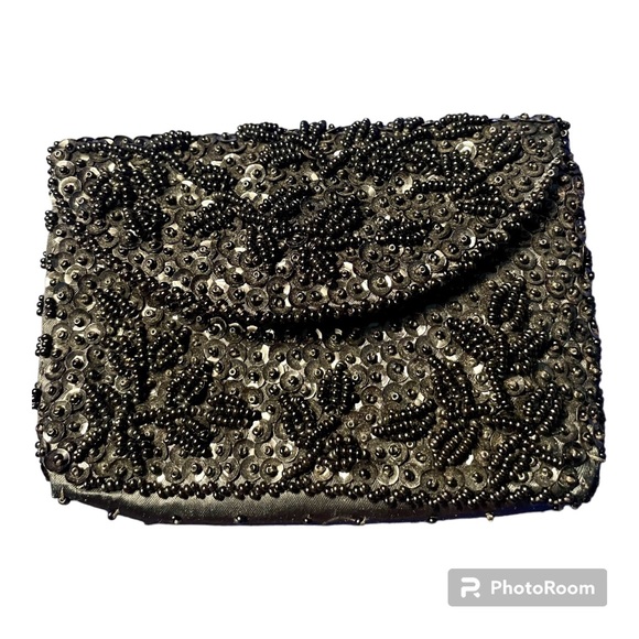 Handbags - Vintage coin purse with beads and sparkle